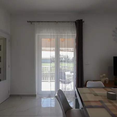 Marinerro Completely Energy Self-sustainable Surrounded By Olive Groves And An Orchard * Biograd Na Moru