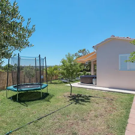 Marinerro Completely Energy Self-sustainable Surrounded By Olive Groves And An Orchard Villa